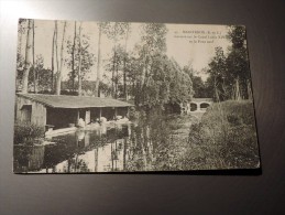 Carte Postale Ancienne : MAINTENON : Lavoirs Sur Le Canal Louis XIV Et Le Pont Neuf, En 1916 - Maintenon