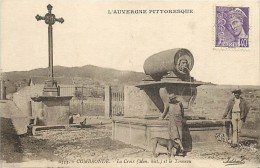 - Puy De Dome - Ref 353 - Combronde - La Croix ( Mon. Hist. ) Et Le Tonneau - Carte Bon Etat - - Combronde