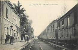 - Puy De Dome - Ref 286 - Lezoux - La Gare - Gros Plan Train - Trains - Gares - Carte Bon Etat - - Lezoux