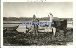 2103 BOLIVIA LA PAZ LAKE LAGO TITICACA COSTUMES MAN AND LLAMA POSTAL POSTCARD - Bolivia