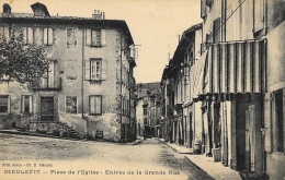 Dieulefit - Place De L'Eglise - Entrée De La Grande Rue - Edition Serre - Carte Non Circulée - Dieulefit