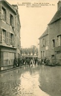 CPA 58 NEVERS CRUE DE LA LOIRE 19 OCTOBRE 1907 RUE SAINT GENEST - Nevers