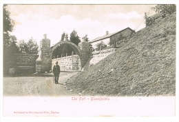 RB 1013 - Early Postcard -  Soldier Outside The Fort - Bloemfontein South Africa - Afrique Du Sud