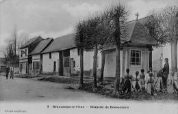 Berteaucourt Les Dames     80      Chapelle De Bonsecours  Enfants En Prières - Other & Unclassified