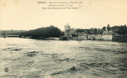 CPA 58 NEVERS CRUE DE LA LOIRE DU 17 OCTOBRE 1907 QUAI AMIRAL JACQUINOT ET TOUR GOGUIN - Nevers