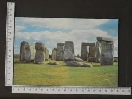 STONEHENGE - GREAT BRITAIN - 2 Scans (Nº10717) - Stonehenge