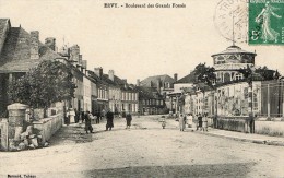 ERVY - LE BOULEVARD DES GRANDS FOSSES - TRES BELLE CARTE - ANIMEE -  TOP !!! - Ervy-le-Chatel