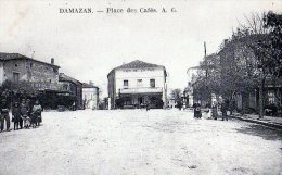 Damazan. - Place Des Cafés - Damazan