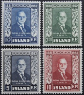 IJsland, President Sveinn Björnsson In Altisländischem Fotolijst - Unused Stamps