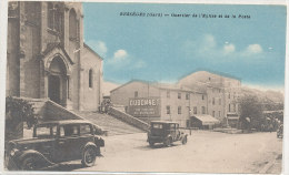 30 // BESSEGES   Quartier De L'église Et De La Poste,   COLORISEE / AUTOMOBILES  / PUBLICITE DUBONNET - Bessèges