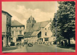 161746 / Greifswald - CAR , STRASSE DER FREUNDSCHAFT MIT ST. MARIENKIRCHE - Germany Allemagne Deutschland Germania - Greifswald