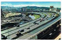 RB 1015 - 1966 Venezuela Postcard - El Pulpo Road System Caracas - 35c Airmail Rate To Birmingham UK - Venezuela