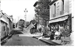 SAINT PIERRE LES NEMOURS - CHAINTREAUVILLE - Rue De Château Landon - Saint Pierre Les Nemours