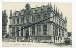CPA - Bergues - L'Hôtel De Ville - Bergues