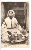 MAROC - Femme Mauresque Dans Son Intérieur - Africa