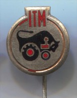ITM Yugoslavia - Tractor Trattore Tracteur, Vintage Pin Badge, Enamel - Tracteurs