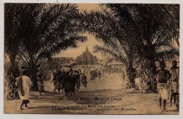 Congo Belge, Carte Postale, Baudouinville, Indigènes Apportant Des Vivres à La Mission, 30 C., Neuve - Ganzsachen