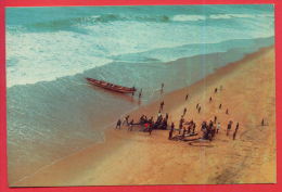 161896 / RETOUR DE PECHE , RETURN FISHING BOAT PEOPLE - TOGO TOGOLAISE - Togo