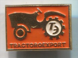 TRACTOROEXPORT - Tractor Combine Agricultural Mach. Russia Soviet Union, Vintage Pin Badge - Tracteurs