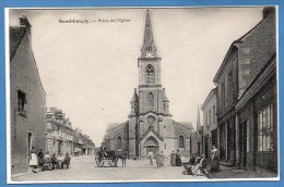 37 - Semblançay -- Place De L'Eglise - Semblançay