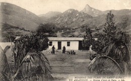 CPA  -  BRESIL -  Missions Des Pères Du Saint - Esprit - En Amazonie -  Maison D´ école De Bura - Autres