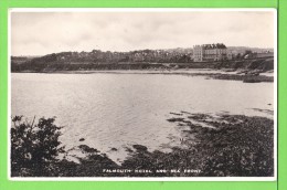 FALMOUTH / HOTEL AND THE SEA FRONT .... / Carte écrite En 1956 - Falmouth