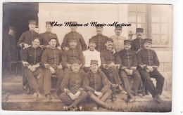 CARTE PHOTO MILITAIRE 56 EME REGIMENT INSIGNE MAITRE D ARMES ESCRIMEURS - Regimente