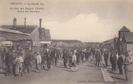 ARPAJON  - La Grande Rue  -  Du Parc Des Régions Libérées , Sortie Des Ouvriers - Arpajon