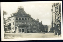 Cpa Allemagne Schwenningen A. Neckar , Hindenburg Strasse Mit Postamt     JA15 36 - Schwetzingen