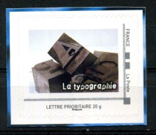 La Typographie .  Adhésif Neuf ** . Collector  " L' IMPRIMERIE DES TIMBRES DE LA POSTE  " - Collectors