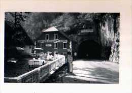 73 Grotte Des ECHELLES Chalet Hotel Restaurant Du Tunnel,  Spadem, Enseigne De Chef Cuistot A La Taille D'un Homme - Les Echelles