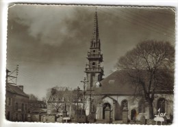 CPSM PLOUGUERNEAU (Finistère) - L'église Paroissiale Et Son élégant Clocher - Plouguerneau