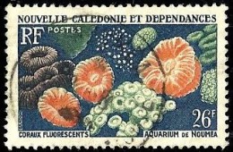 NEW CALEDONIA 26 FRANCS AQUARIUM DE NOUMEA CORAUX FLUORESCENTS SET OF 1 USEDNH 1960's(?) SG350 READ DESCRIPTION !! - Used Stamps