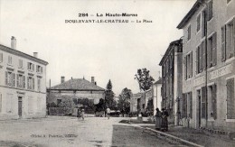 DOULEVANT-LE-CHATEAU LA PLACE  COMMERCES - Doulevant-le-Château