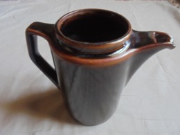 Vintage - Pichet /broc/cruche à Eau Terre Cuite D 728 - Jugs