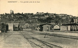 CPA 61 DOMFRONT VUE GENERALE PRISE DE LA GARE - Domfront