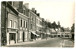 Delcampe - BRETEUIL Sur NOYE Rue De La République - Breteuil
