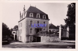 CPSM 9X14 De VIVONNE  (86) -  Rue Du MARCHE - Vivonne