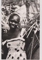 Afrique,sénégal,époque Coloniale,jeune Fille Ouolof,loudia Wolof,oussouye,ziguinchor ,casamance,belle Robe Blanche,rare - Senegal