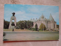 Canada Confederation Square  Nationa War Memorial - OTTAWA       D126260 - Modern Cards