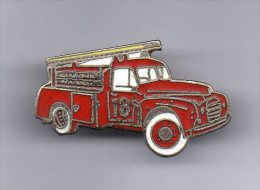 RARE Pin's CAMION POMPIERS 18 / EGF - Firemen