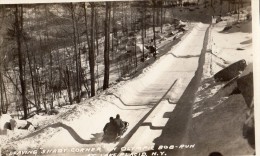 JEUX OLYMPIQUES D´HIVER LEAVING SHADY CORNER BOB-RUN AT LAKE PLACID NEW-YORK  CARTE PHOTO RARE - Jeux Olympiques