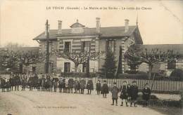 LE TEICH LA MAIRIE ET LES ECOLES LA SORTIE DES CLASSES - Autres & Non Classés