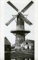 LEIDEN (Zuid-Holland) - Molen/moulin - Fraaie Close-up Van De Verdwenen Hoge Stellingmolen ´De Stier´ (1917) - Leiden