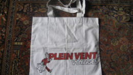 Spirou Sac Tissu FRANQUIN Plein Vent Voyages Dupuis SEPP 1987 à Ce Prix-là Partez Plus Souvent Pochette Emballage - Costumi