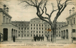 Militaria - Casernes - Régiments - Militaires - Dép 84 - Vaucluse - Avignon - Caserne Du 58ème Régiment D'Infanterie - Barracks