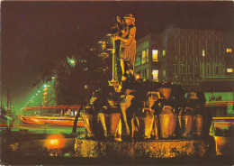 BAGHDAD, Kahramana Statue, By Night , Old Postcard - Irak