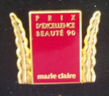 Pin´s Marie Claire Prix D´excellence Beauté 1990 Signé Arthus Bertrand 25 Ex. Numérotés - Arthus Bertrand