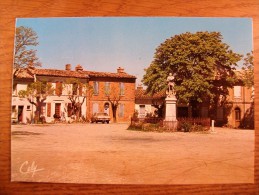 Carte Postale Salagnac Le Monument Aux Morts - Salvagnac