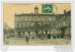 63 - L´AUVERGNE PITTORESQUE - VIC-LE-COMTE - L´Hôtel De Ville - VDC N° 480 - Noce - Très Animée - Vic Le Comte